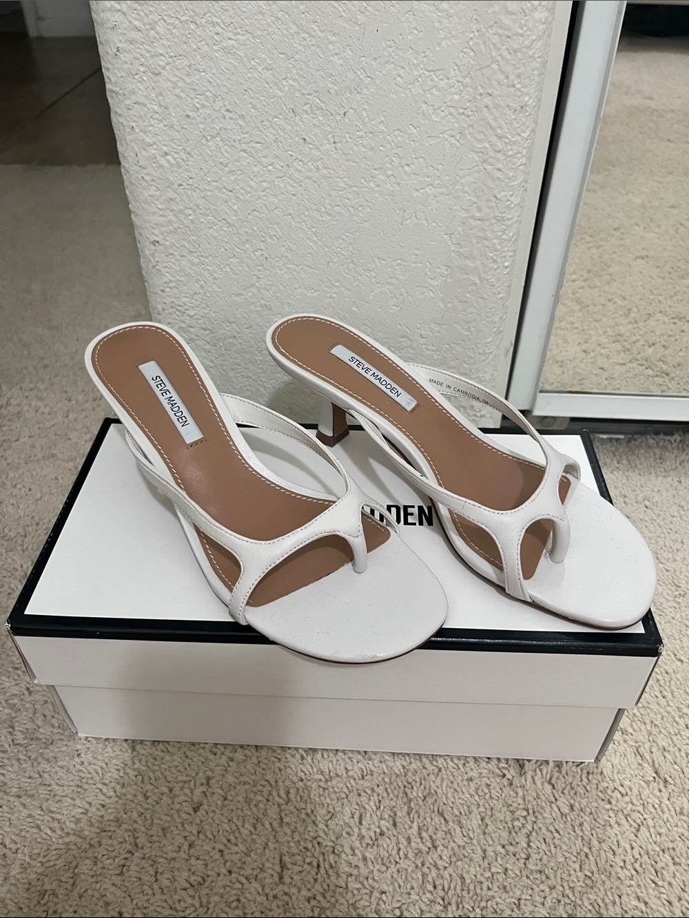 Steve Madden White Leather Thong-Heel Sandals